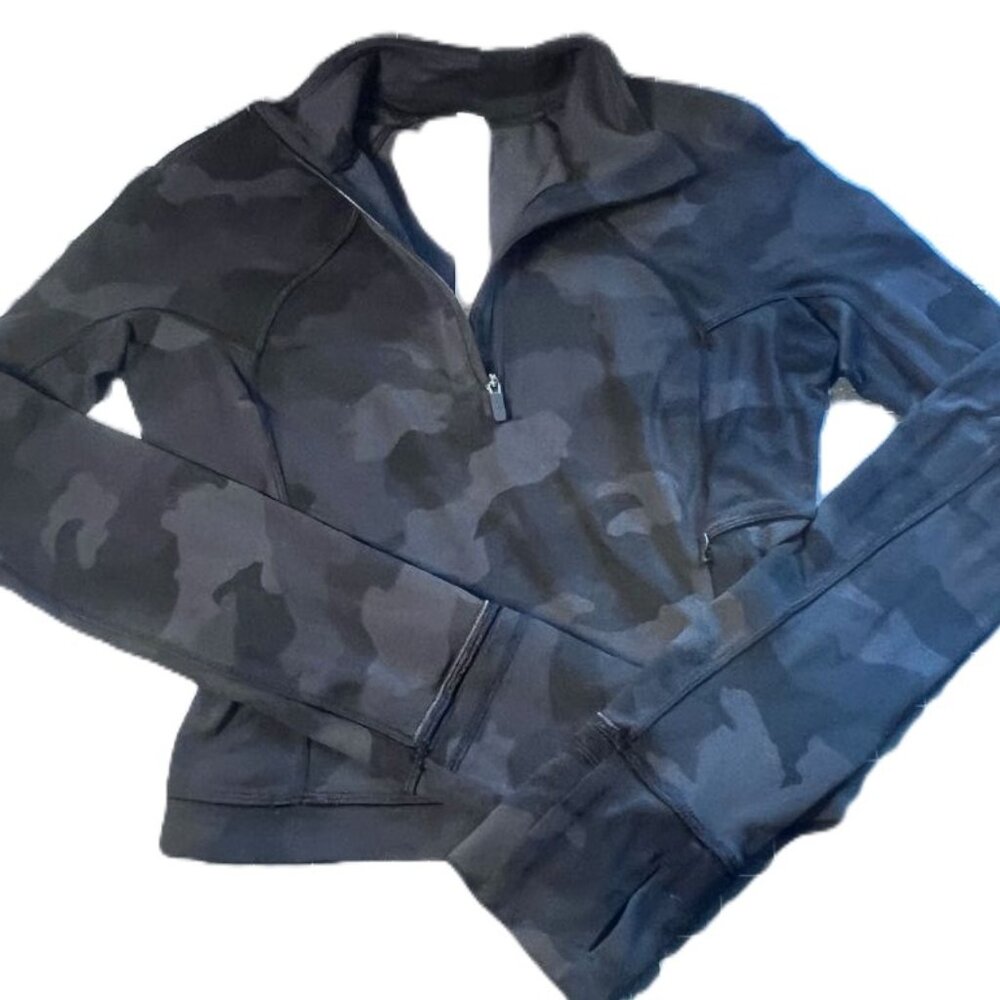 Lululemon It’s Rulu Run Cropped ½ Zip – Size 0 (LW3FAIS)  Size: 0